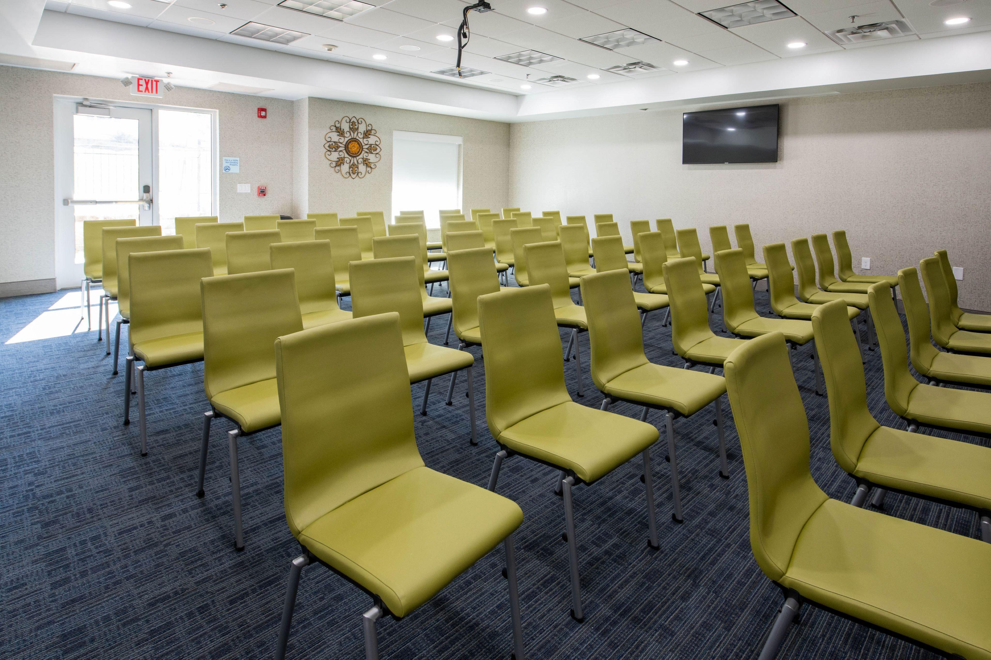 Holiday Inn Express Hotel & Suites Kansas City - Grandview By Ihg Εξωτερικό φωτογραφία