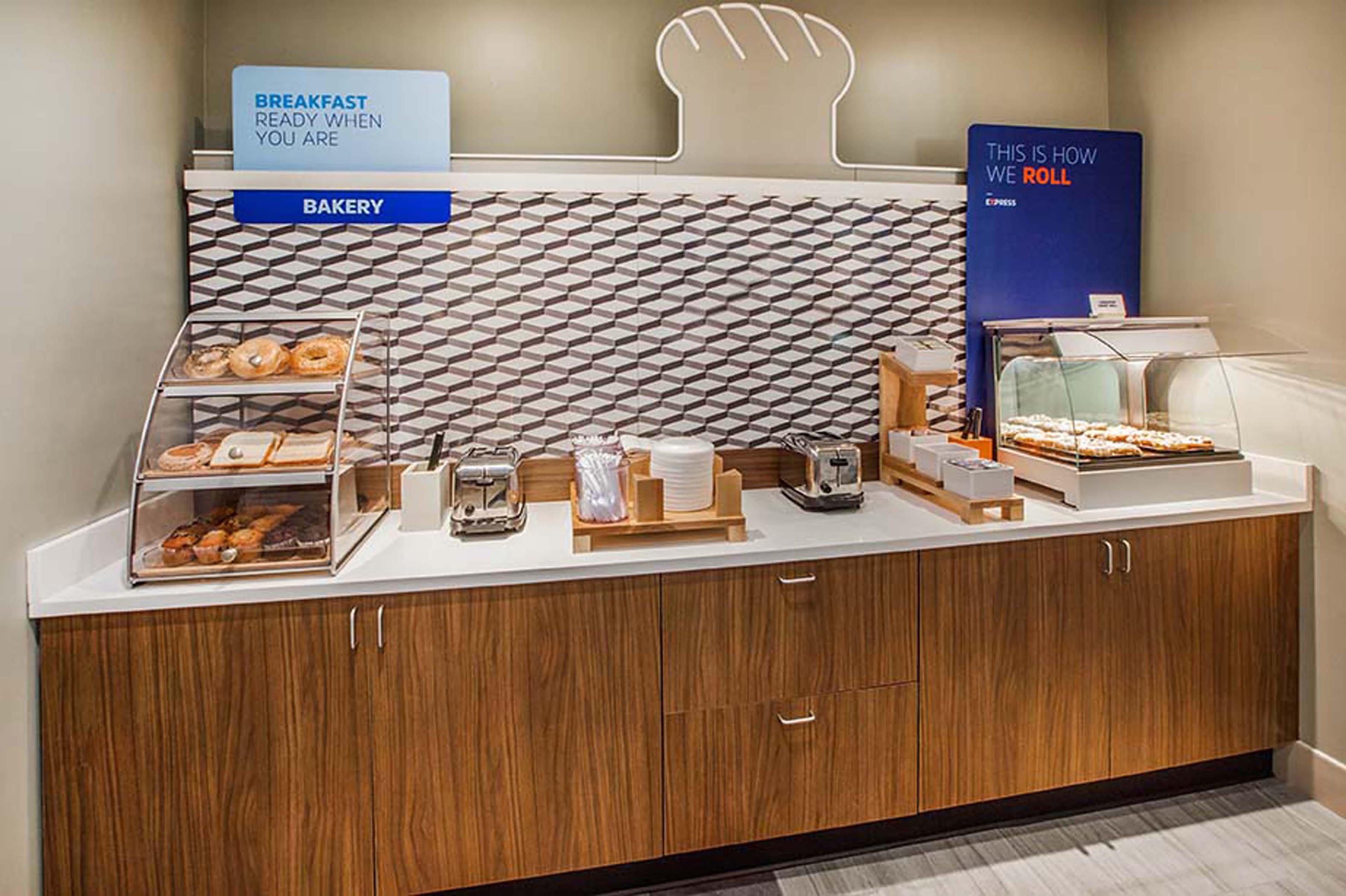 Holiday Inn Express Hotel & Suites Kansas City - Grandview By Ihg Εξωτερικό φωτογραφία
