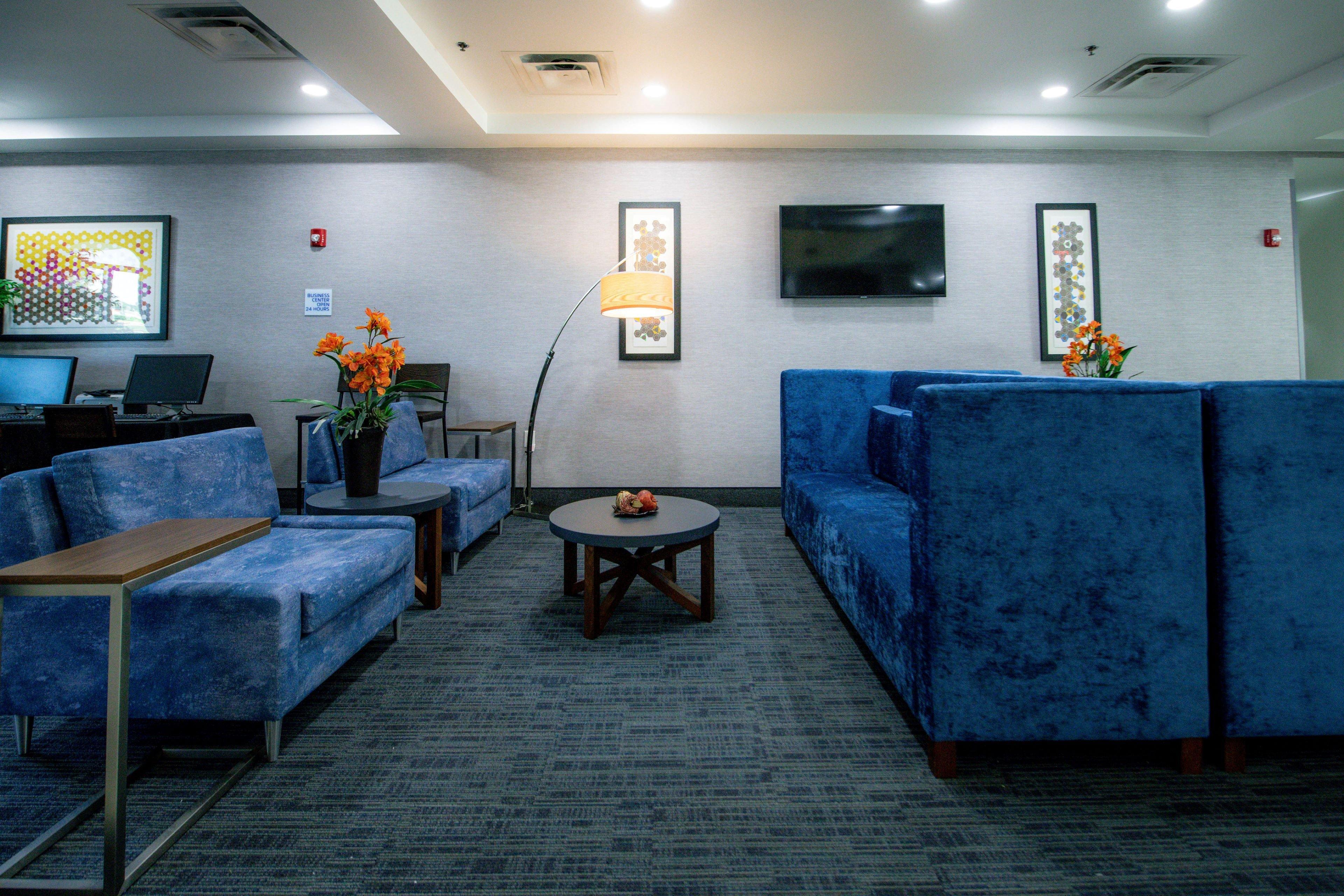 Holiday Inn Express Hotel & Suites Kansas City - Grandview By Ihg Εξωτερικό φωτογραφία