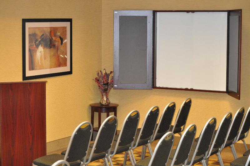 Holiday Inn Express Hotel & Suites Kansas City - Grandview By Ihg Εξωτερικό φωτογραφία